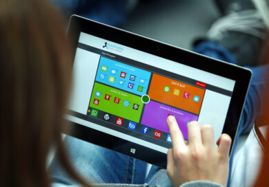AI, la Coalizione Onu per scongiurare il rischio di “una generazione che non pensa”