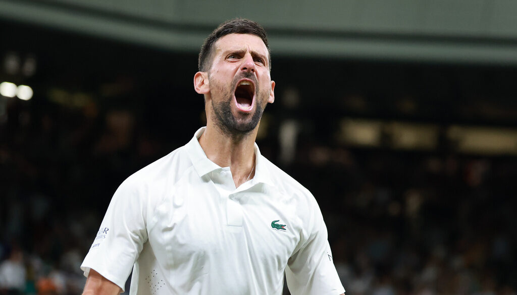 Wimbledon 2026, Djokovic piega Auger-Aliassime dopo oltre cinque ore: in semifinale sfiderà Sinner Wimbledon 2026, Djokovic piega Auger-Aliassime dopo oltre cinque ore: in semifinale sfiderà Sinner