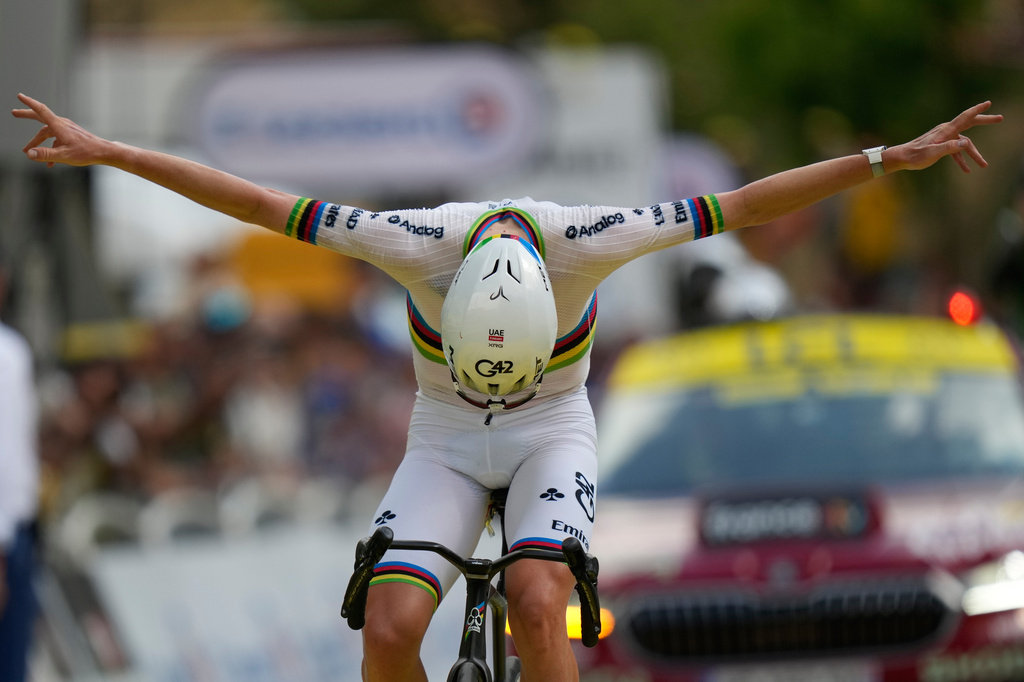 Tour de France 2026, Pogacar stacca tutti sul Tourmalet e conquista la maglia gialla Tour de France 2026, Pogacar stacca tutti sul Tourmalet e conquista la maglia gialla