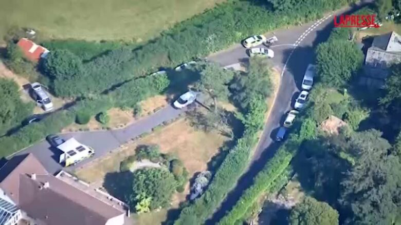 Regno Unito, omicidio Widdecombe: le immagini dall'alto dell'abitazione circondata dalla polizia