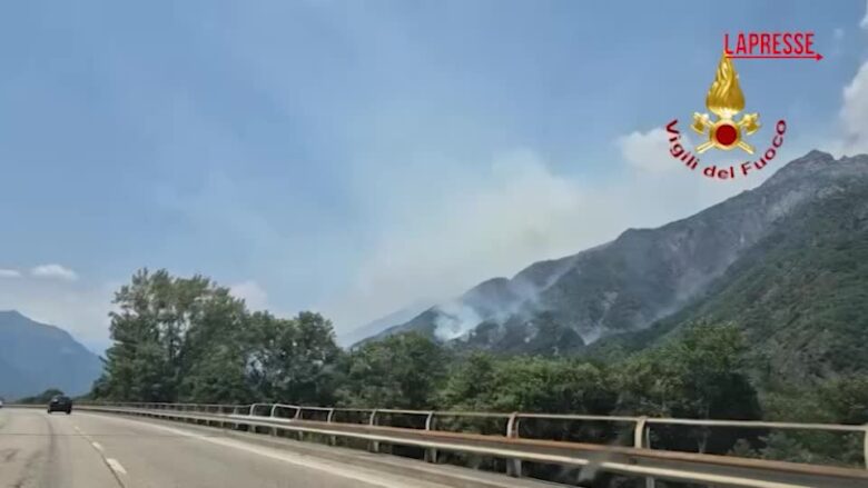 Incendi in Piemonte, i vigili del fuoco in azione in varie province