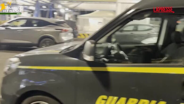 Civitavecchia, oltre 2 quintali di marijuana scoperti in un tir al porto