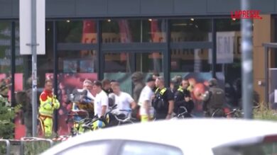 Berlino, donna ostaggio in un supermercato: liberata dopo 11 ore
