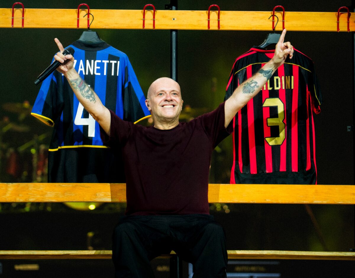 Max Pezzali chiude un tour da record a San Siro: “Ho avuto un riscontro incredibile” Max Pezzali chiude un tour da record a San Siro: “Ho avuto un riscontro incredibile”