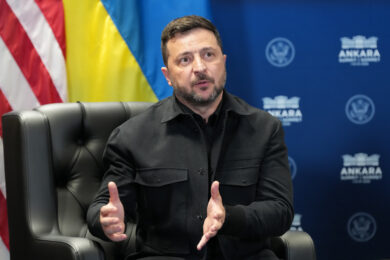 Ucraina, Zelensky annuncia un rimpasto di governo: via la premier Svirydenko