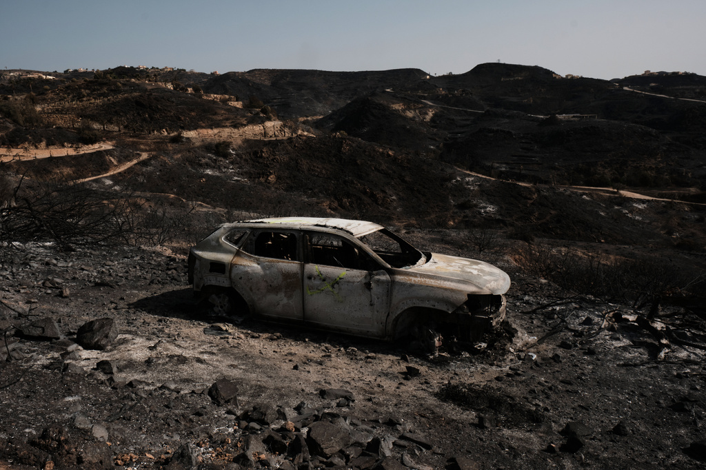 Incendio in Andalusia, ritrovata coppia britannica: i due sono ustionati ma vivi Incendio in Andalusia, ritrovata coppia britannica: i due sono ustionati ma vivi