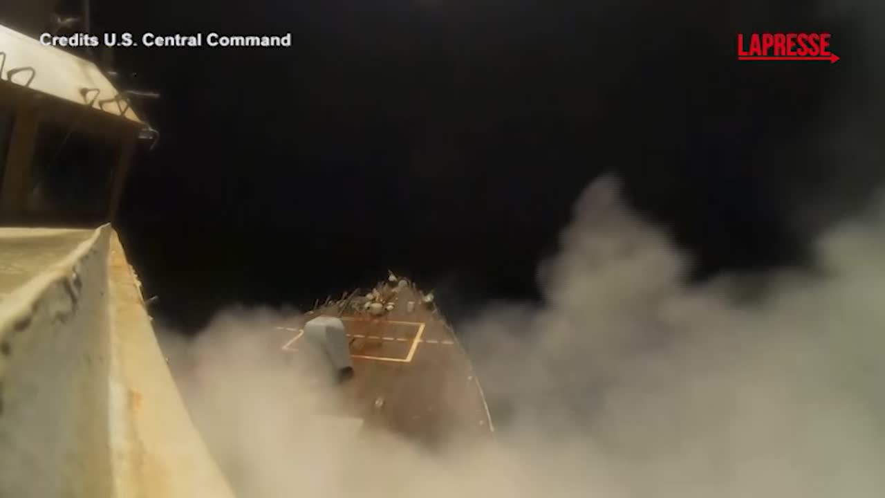iran i nuovi attacchi usa le immagini del comando centrale statunitense da Lapresse.it iran i nuovi attacchi usa le immagini del comando centrale statunitense