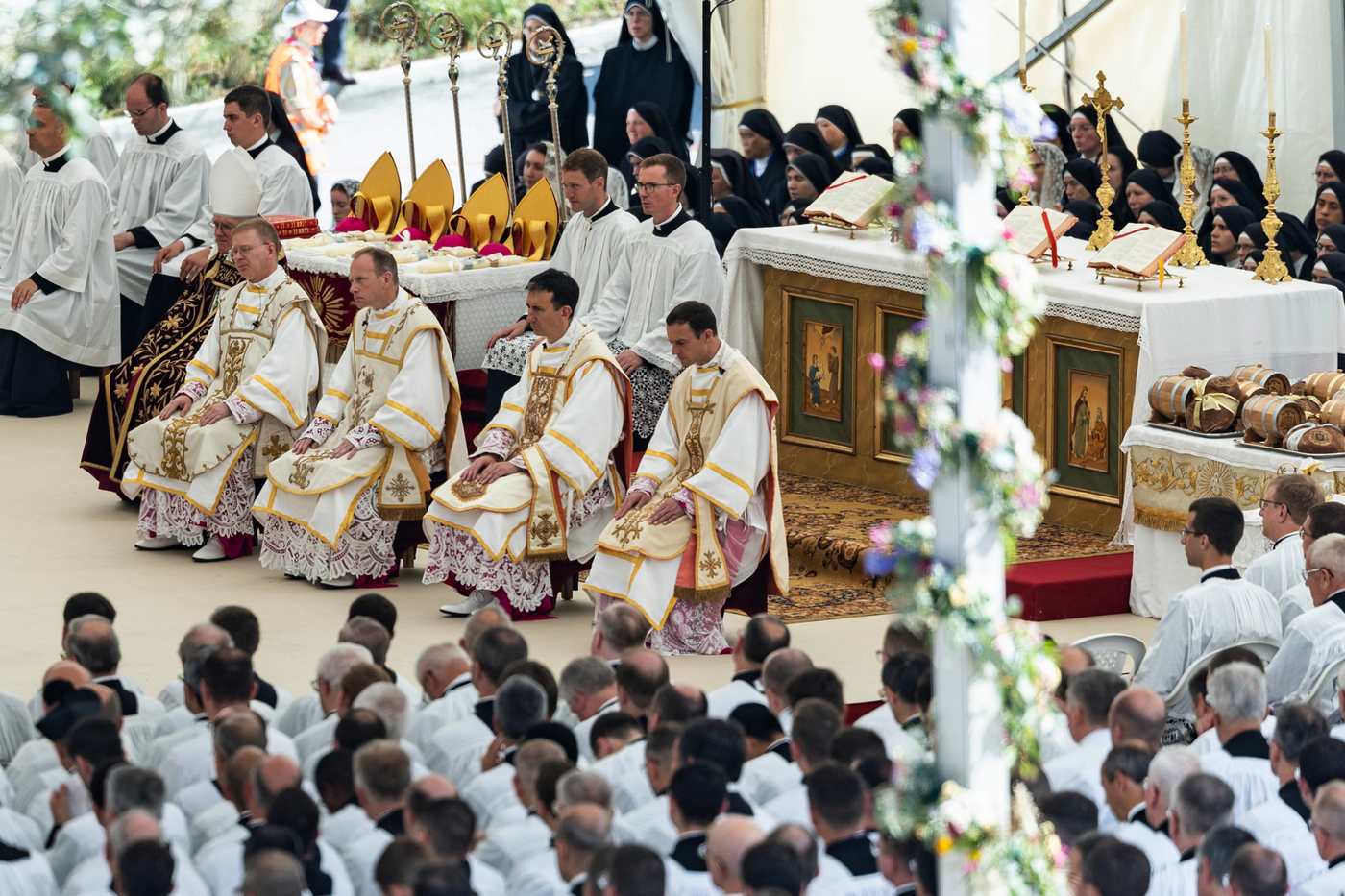 i lefebvriani fanno ricorso contro la scomunica di papa leone xiv da Lapresse.it i lefebvriani fanno ricorso contro la scomunica di papa leone xiv