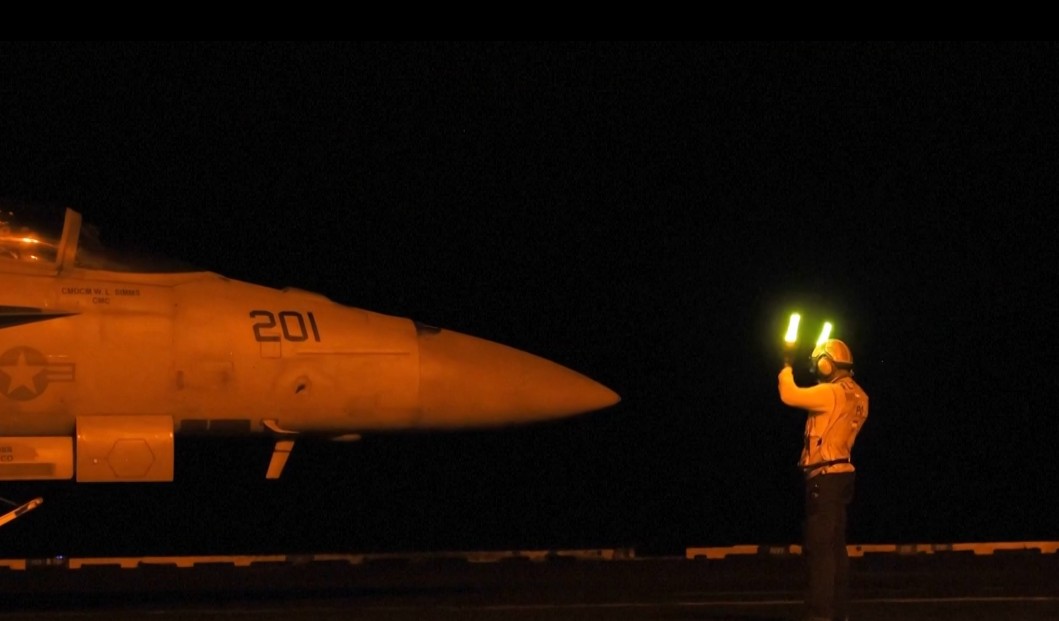 iran nuovi raid usa centcom colpiti decine di obiettivi 8211 la diretta da Lapresse.it iran nuovi raid usa centcom colpiti decine di obiettivi 8211 la diretta