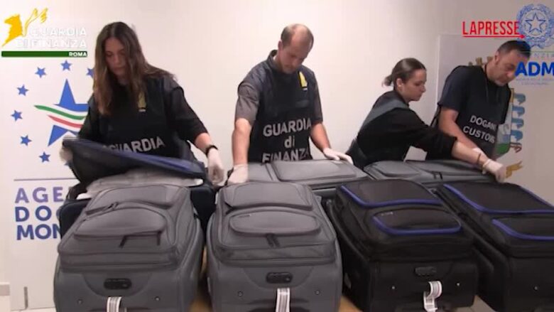 Fiumicino, sequestrati 216 kg di khat nei bagagli di un passeggero da Tel Aviv