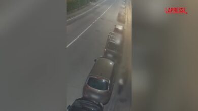 Firenze, 21enne arrestato per tentato omicidio: le immagini dell’aggressione