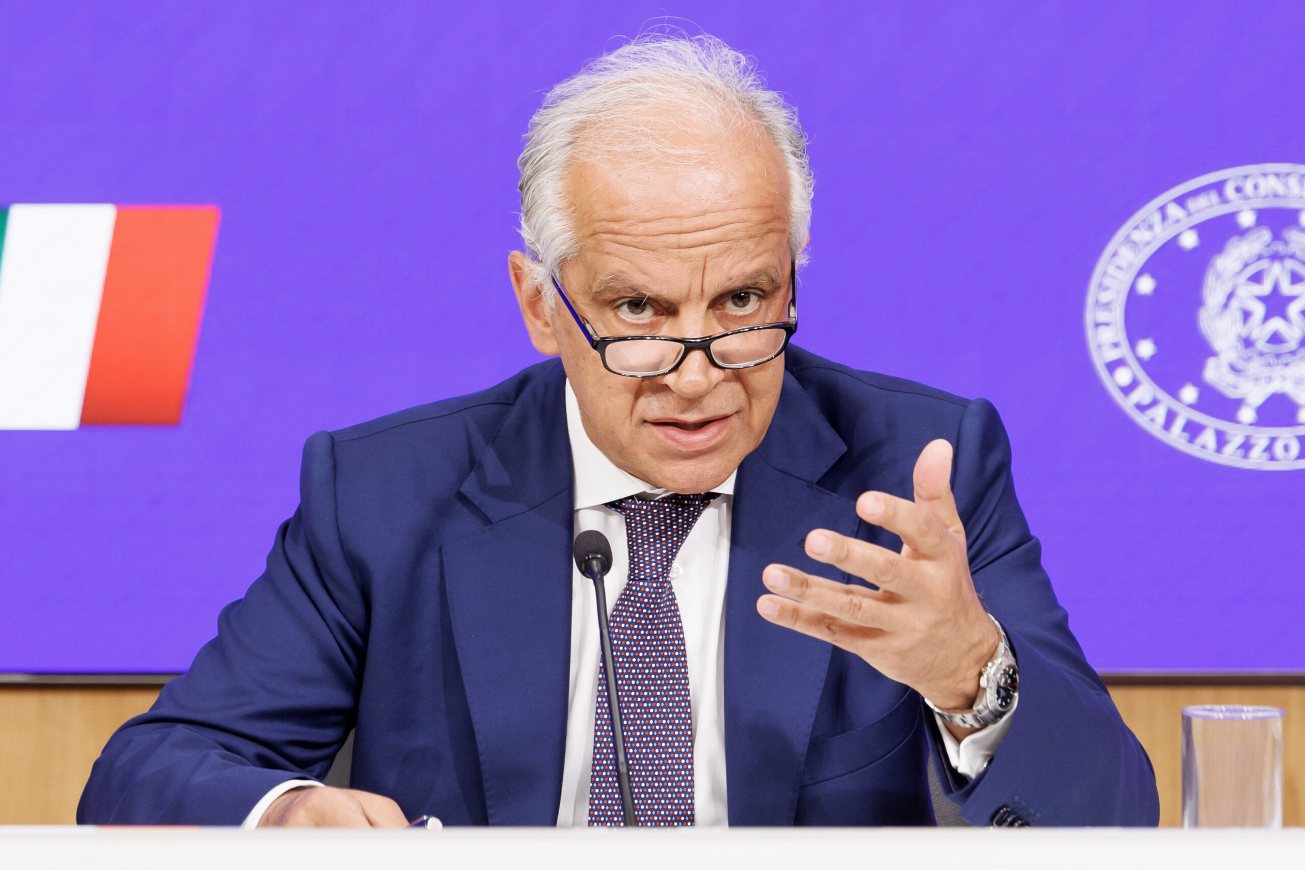 Fermo preventivo esteso ai minorenni: il Consiglio dei ministri approva il nuovo ddl Sicurezza Fermo preventivo esteso ai minorenni: il Consiglio dei ministri approva il nuovo ddl Sicurezza