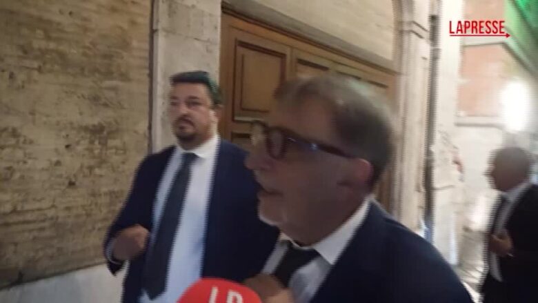 Legge elettorale, La Russa: "Se è un infortunio il Senato può correggere voto, altrimenti serve riflessione"