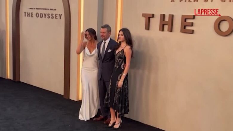 ‘Odissea’: alla prima a New York sfilano Matt Damon, Zendaya e Anne Hathaway