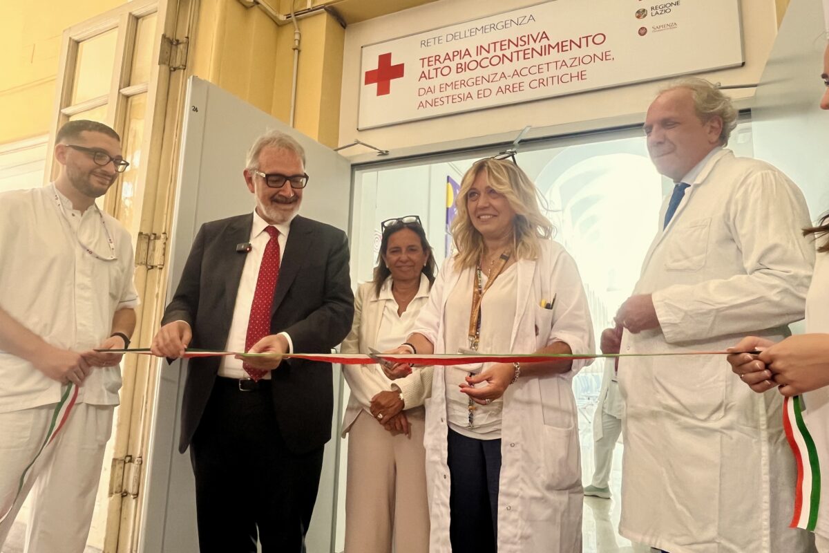 Policlinico Umberto I, dentro la nuova terapia intensiva ad alto biocontenimento Policlinico Umberto I, dentro la nuova terapia intensiva ad alto biocontenimento