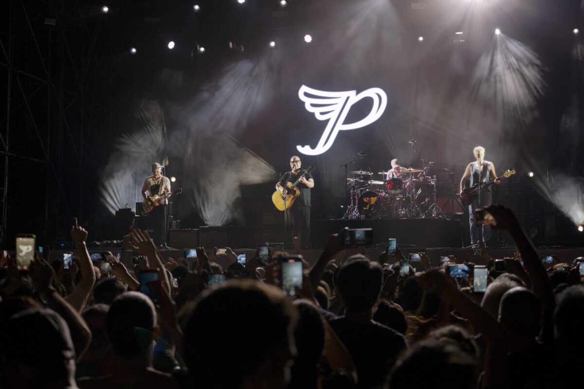 Pixies a Milano, la lezione di rock alternativo della band amata da Cobain Pixies a Milano, la lezione di rock alternativo della band amata da Cobain