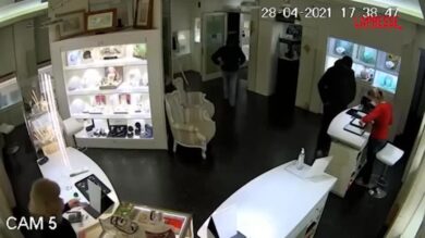 Cuneo, attesa per sentenza Roggero: il video della sparatoria in cui il gioielliere uccise i rapinatori