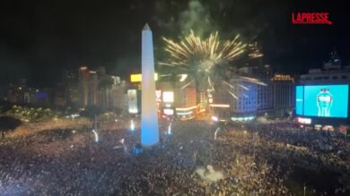 Mondiali 2026, l'Argentina batte l'Inghilterra e vola in finale: Buenos Aires impazzisce di gioia