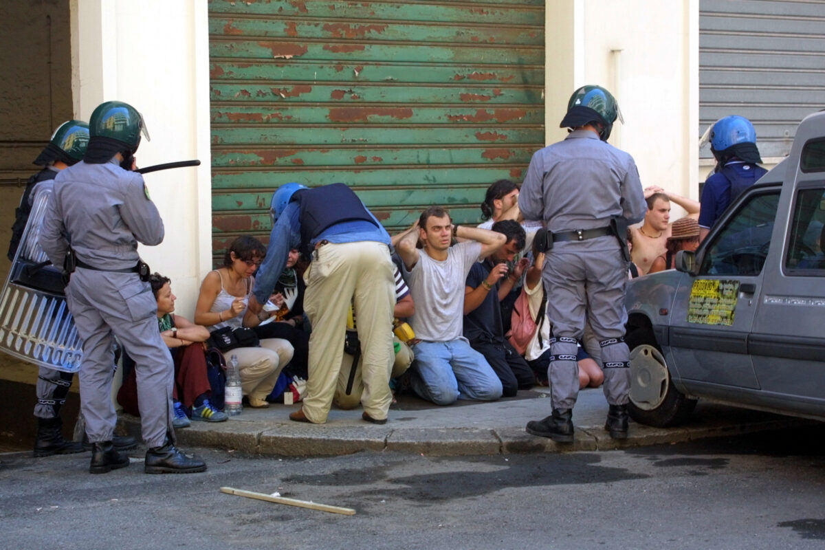 G8 Genova 2001, 25 anni dagli scontri che segnarono l’Italia – Le foto G8 Genova 2001, 25 anni dagli scontri che segnarono l’Italia – Le foto