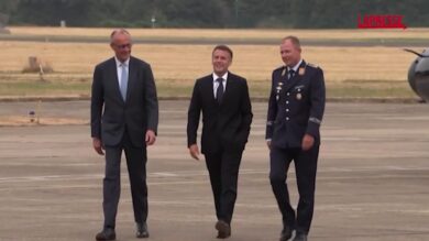 Germania-Francia, Merz accoglie Macron nella base di Nörvenich