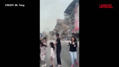 Cina: frana a Chongqing, seppellite diverse abitazioni: alcune persone intrappolate