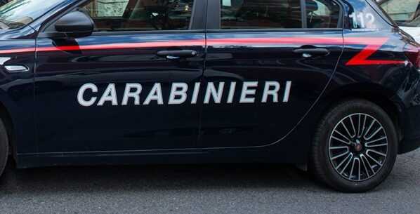 Bologna, spara ai ladri con una 357 Magnum per sventare un furto: denunciato per porto d’armi scaduto Bologna, spara ai ladri con una 357 Magnum per sventare un furto: denunciato per porto d’armi scaduto