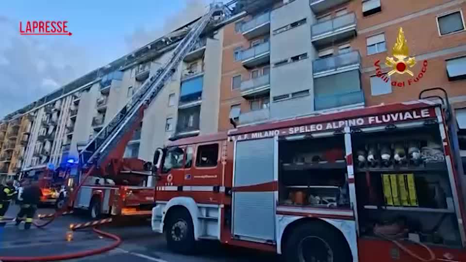 milano incendio in appartamento in palmanova causa due vittime le immagini dei soccorsi da Lapresse.it milano incendio in appartamento in palmanova causa due vittime le immagini dei soccorsi