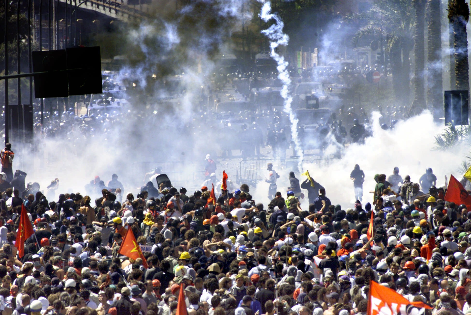 G8 Genova 2001, la testimonianza di Marco Persico: “Portato a Bolzaneto, erano saltate tutte le prassi” G8 Genova 2001, la testimonianza di Marco Persico: “Portato a Bolzaneto, erano saltate tutte le prassi”