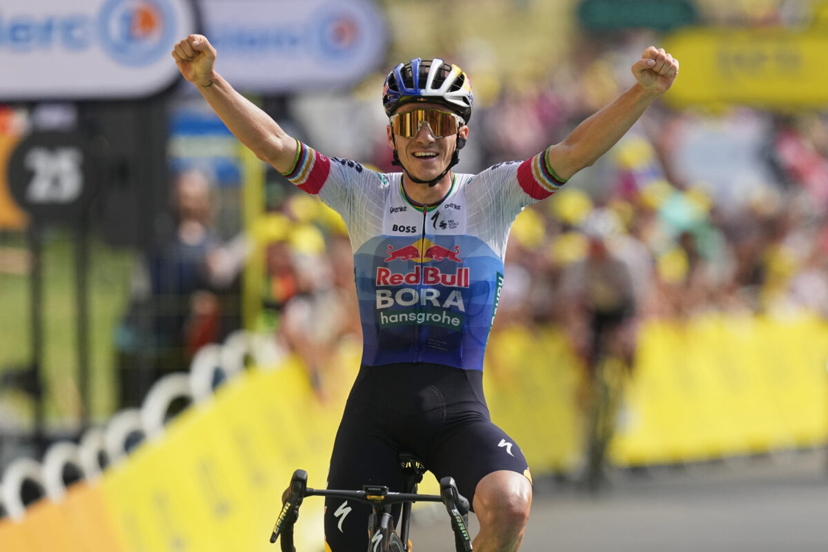 tour de france evenepoel vince la 15 a tappa pogacar sempre maglia gialla da Lapresse.it tour de france evenepoel vince la 15 a tappa pogacar sempre maglia gialla