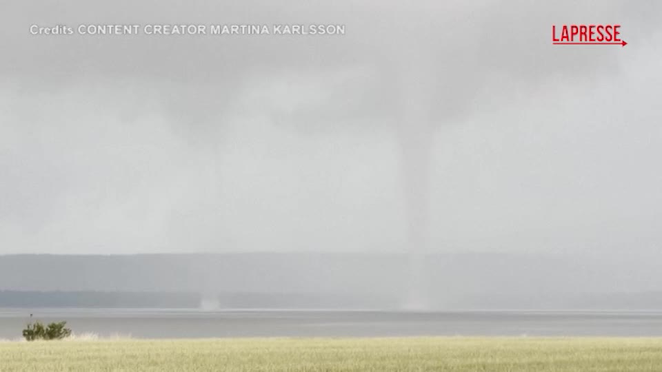 svezia rara coppia di tornado si fonde in un unico vortice da Lapresse.it svezia rara coppia di tornado si fonde in un unico vortice