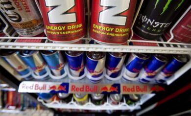 Energy drink al bando per gli under 16, la mossa in UK e i rischi per la salute
