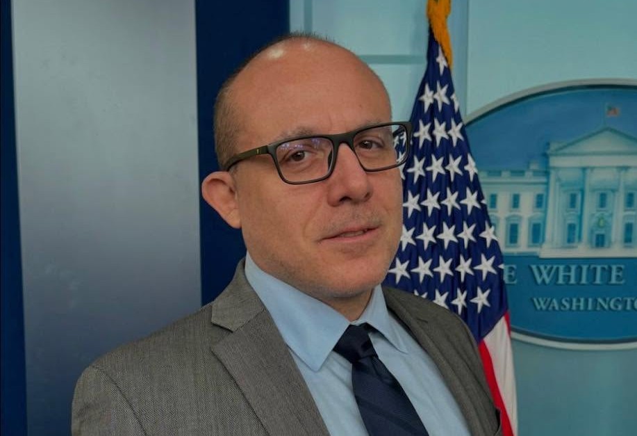 Morto Daniele Compatangelo, giornalista La7 da Washington. Trump gli disse: “Meloni mi ha implorato di fare una foto con lei” Morto Daniele Compatangelo, giornalista La7 da Washington. Trump gli disse: “Meloni mi ha implorato di fare una foto con lei”