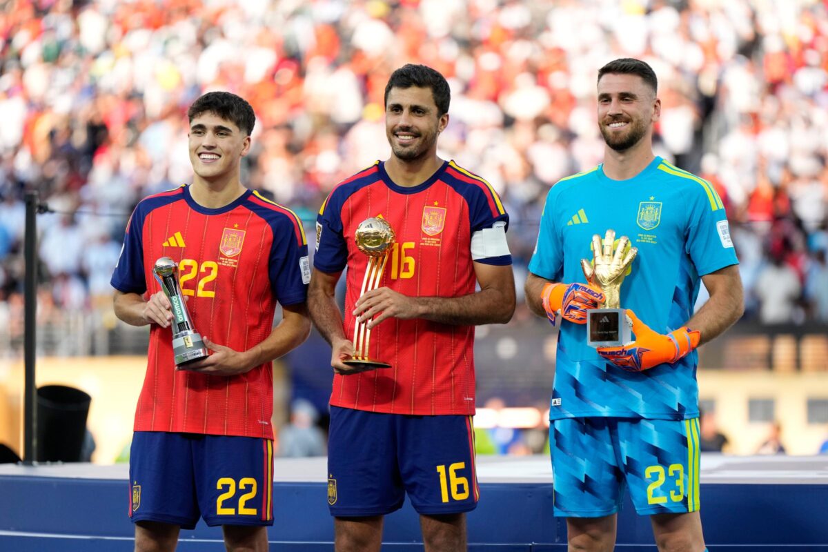 Mondiali 2026, Spagna regina davanti a Trump: fischi per il presidente Usa. Messi in lacrime per l’ultima con l’Argentina Mondiali 2026, Spagna regina davanti a Trump: fischi per il presidente Usa. Messi in lacrime per l’ultima con l’Argentina