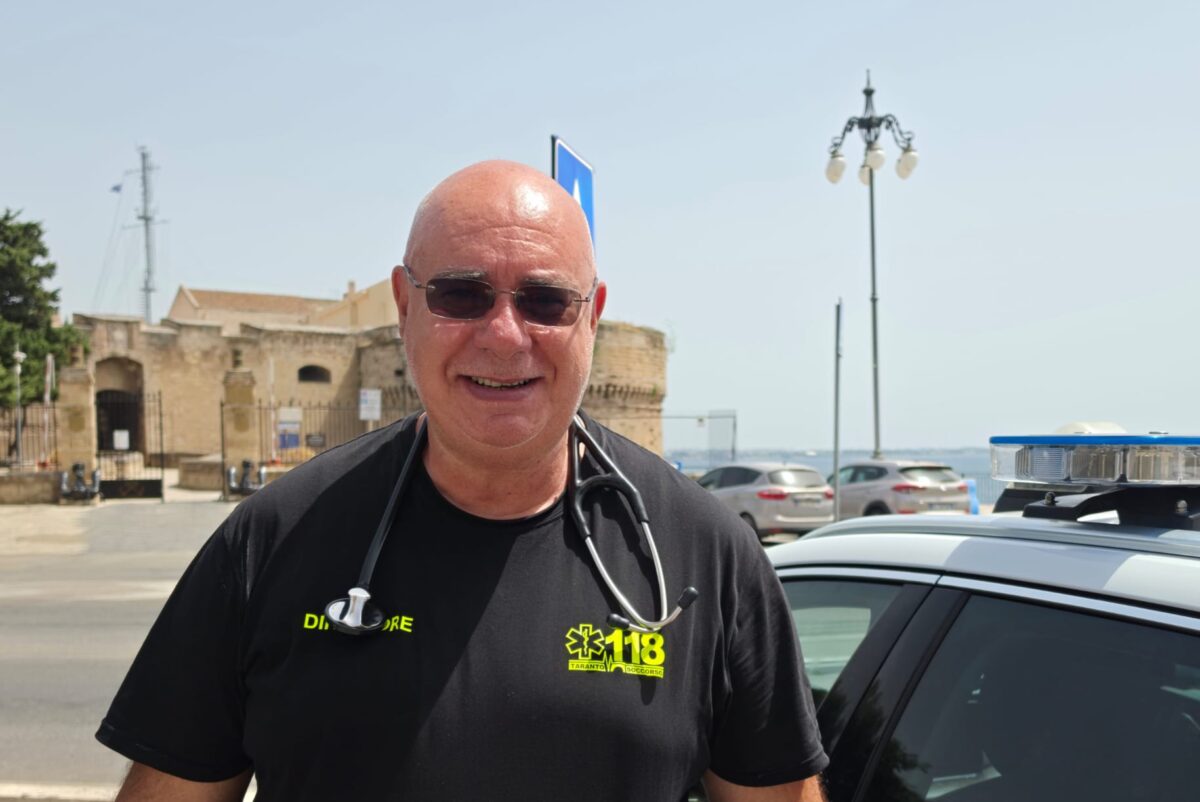 Bologna, morto ammanettato: “Le complicanze dell’agitazione psicomotoria” per Sis 118
