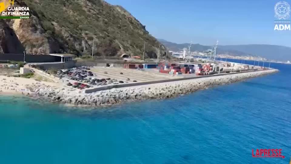 Savona: sequestrati al porto di Vado Ligure 800 kg. di cocaina purissima