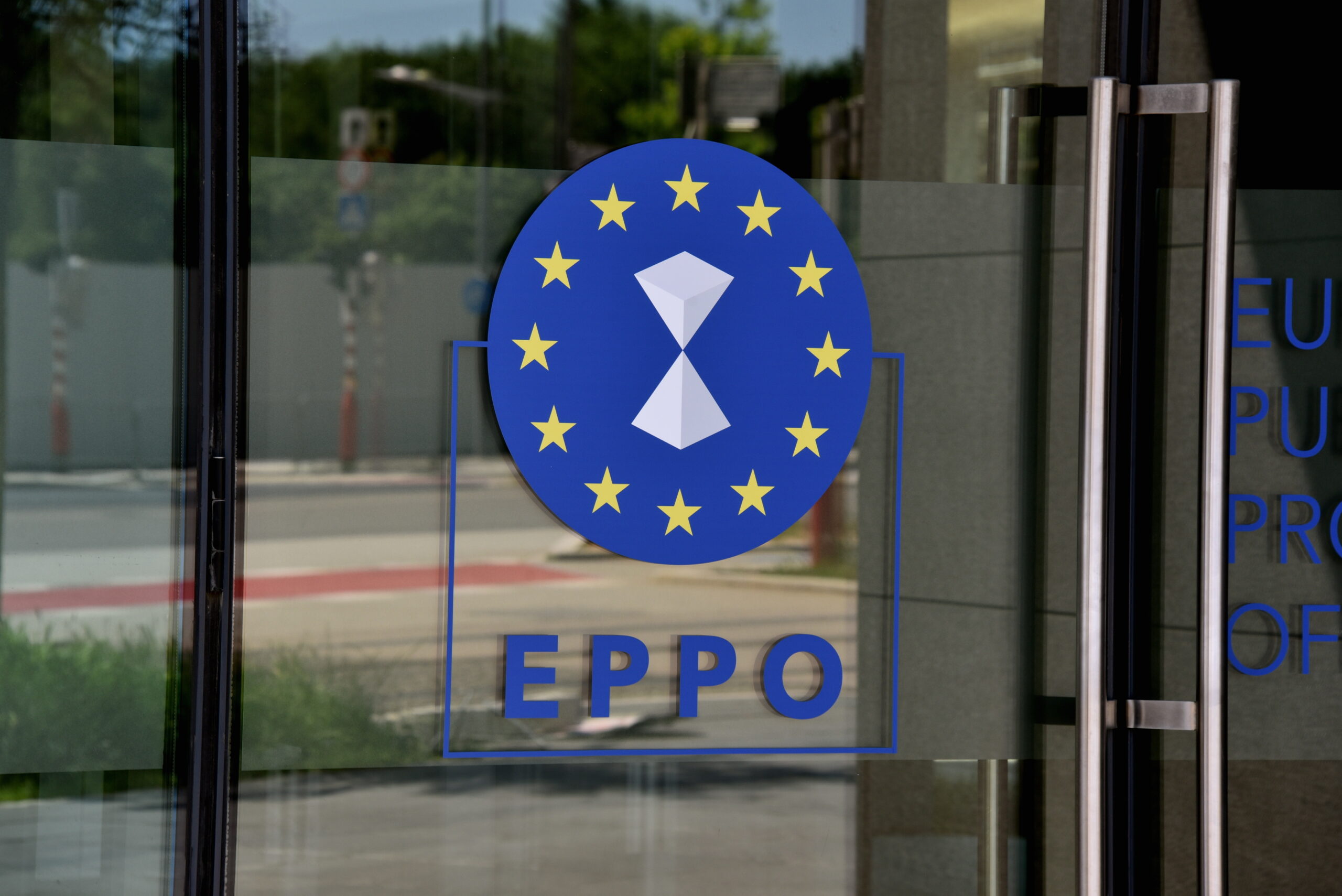 Frode su fondi Pnrr in Italia, Procura europea sequestra 20 mln Frode su fondi Pnrr in Italia, Procura europea sequestra 20 mln