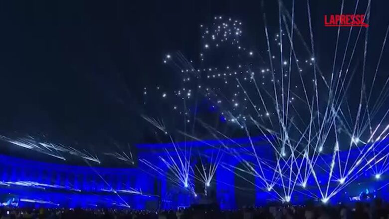 Belgio, i fuochi d'artificio chiudono le celebrazioni della Festa Nazionale