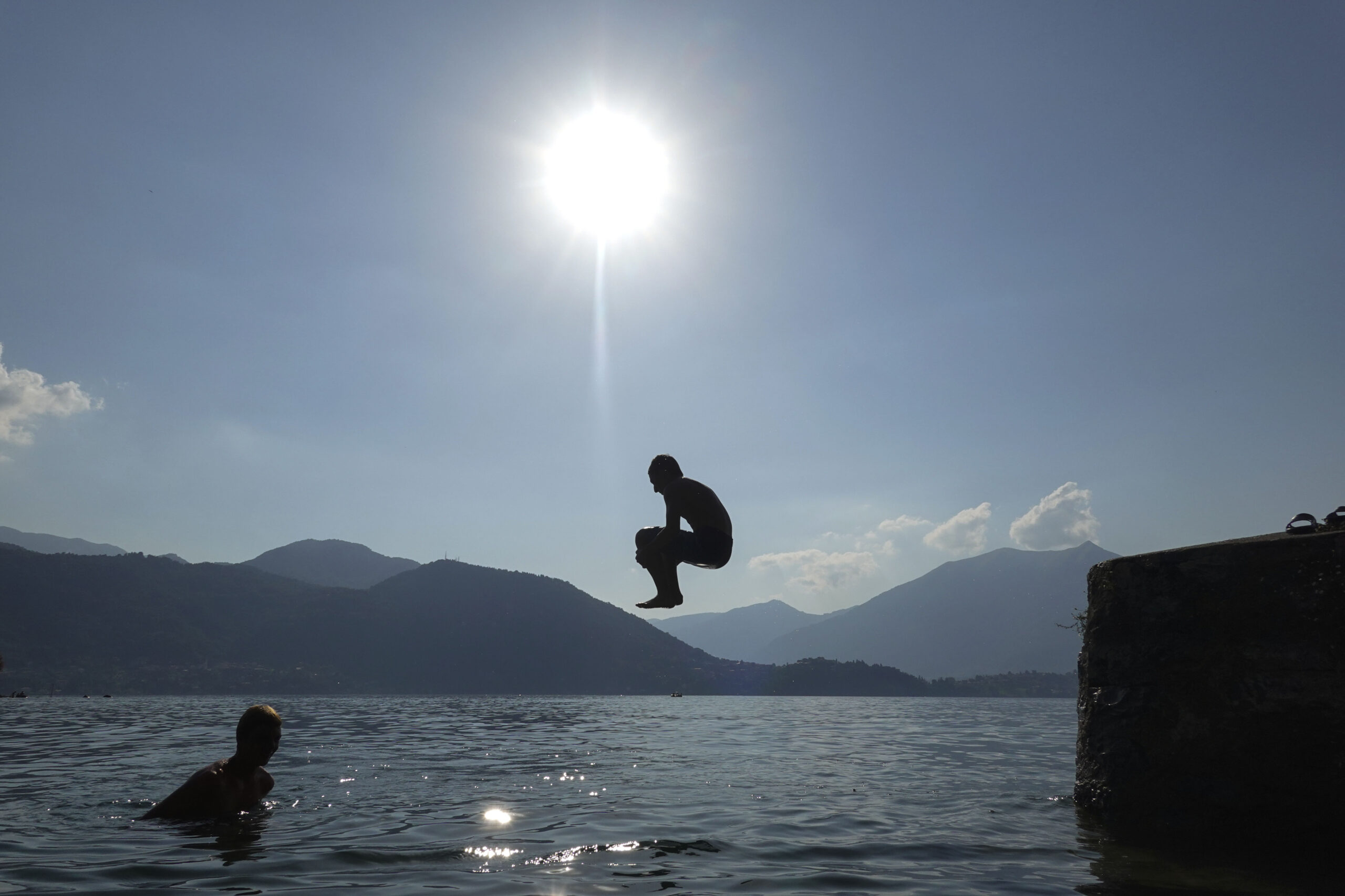 Como, recuperato il corpo della bimba scomparsa nel lago Como, recuperato il corpo della bimba scomparsa nel lago