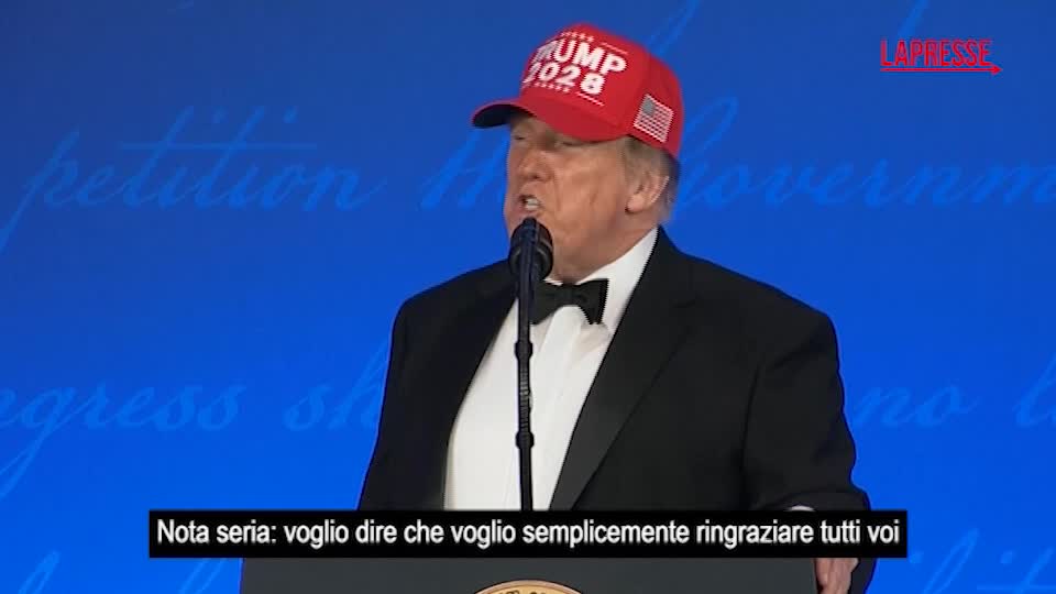 trump alla cena con i corrispondenti scherza 200 stato molto peggio di quanto mi aspettassi da Lapresse.it trump alla cena con i corrispondenti scherza 200 stato molto peggio di quanto mi aspettassi