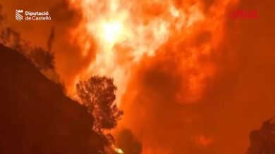 Spagna, incendi nella regione di Valencia: 15mila gli evacuati