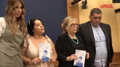 Bimbo morto dopo trapianto a Napoli, la madre: "Fondazione nasce per ricordare Domenico"