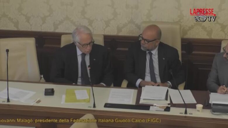 Figc, Malagò: "Mondo del calcio dà al Paese molto di più di quello che riceve"