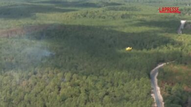 Francia, in Gironda Canadair in azione per spegnere ultimi fronti del maxi-incendio
