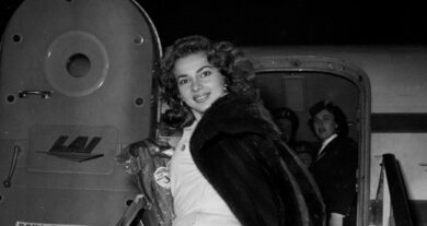 Abbe Lane, morta la diva che affiancò Totò, Sordi e Vittorio De Sica