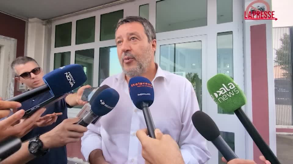 Terrorismo, Salvini: "Estremismo islamico è il cancro"