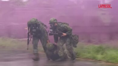 Taiwan, esercitazioni di decontaminazione nucleare: simulato un attacco chimico