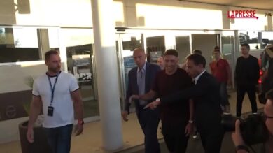 Calciomercato, Molina arrivato a Roma: accolto da un centinaio di tifosi