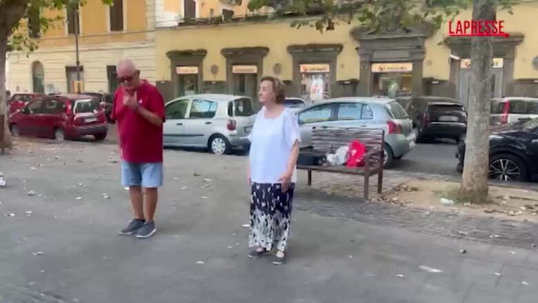 Testaccio, dopo 'Beat it' ecco Elvis Presley: il bis danzante dei due anziani in piazza