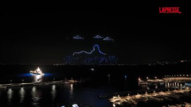 Capri, 500 droni illuminano la notte di San Lorenzo