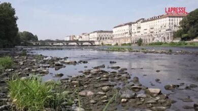 Siccità, il livello del Po a Torino è bassissimo: la situazione ai Murazzi
